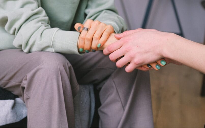 Поддержка, уход и ресурсы для семей CAVA, пострадавших от лесных пожаров в Калифорнии 