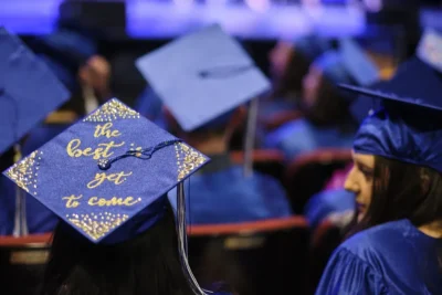 Изображение выпускной шляпы